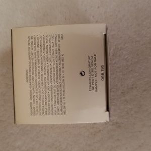 CHANEL Makeup - Chanel Essential Regenerating Cream CHANEL Makeup - Chanel Essential Regenerating Cream